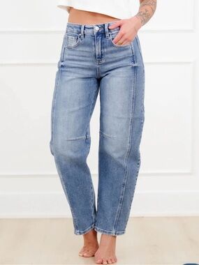 Risen Barrel Jeans The Hollis Medium Wash Boyfriend in Women’s Size 5